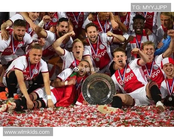 阿贾克斯与塞萨洛尼基激战正酣比分揭晓精彩瞬间回顾 阿贾克斯与塞萨洛尼基激战正酣比分揭晓精彩瞬间回顾