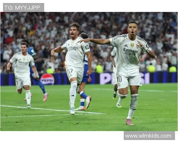 59球!姆巴佩追平C罗纪录,Siu庆祝问候C罗:我的偶像 皇马最佳 59球!姆巴佩追平C罗纪录,Siu庆祝问候C罗:我的偶像 皇马最佳